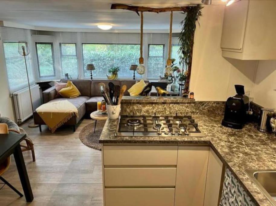 Sfeervol Chalet In Het Bos 宁斯佩特 外观 照片